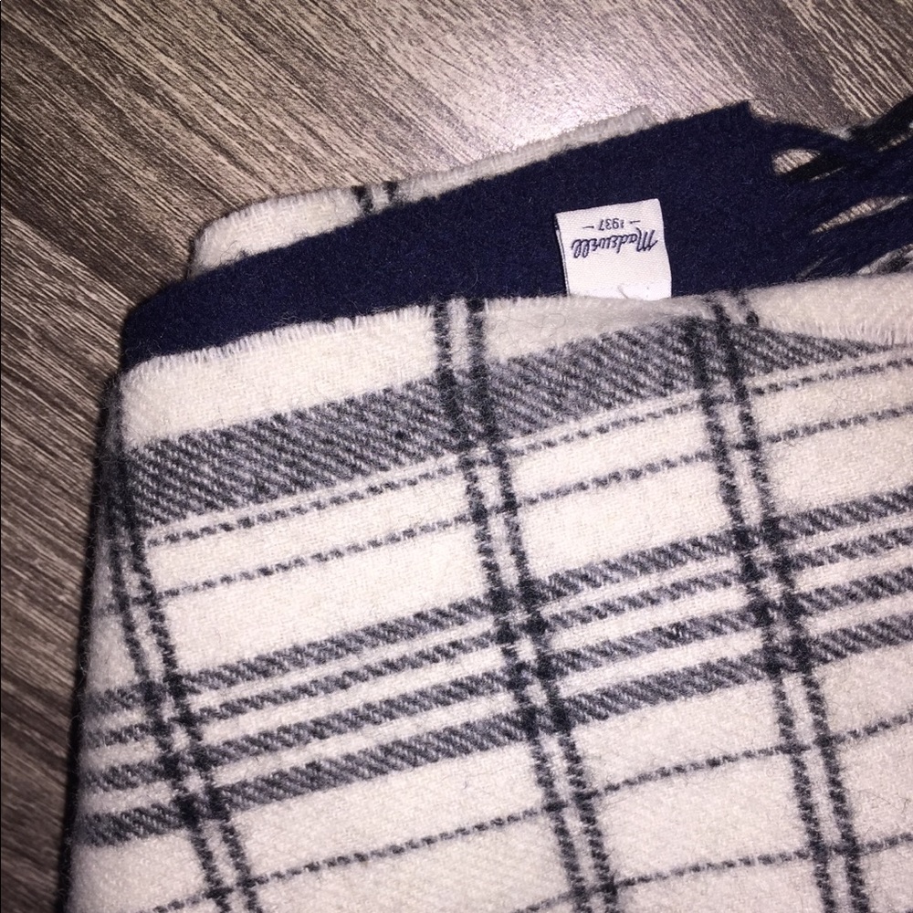 Madwell Wrap - image 3